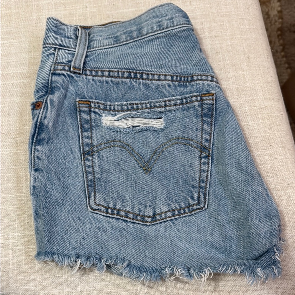 LEVI SHORTS